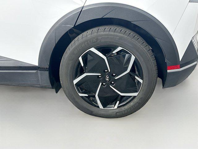 Photo of 2024 Atlas White Hyundai IONIQ 5