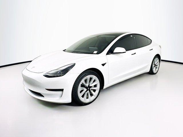 Photo of 2022 Pearl White Multi-Coat Tesla Model 3