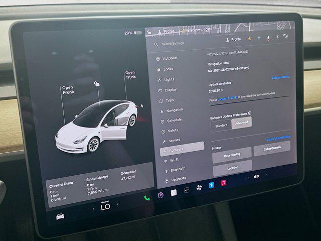 Photo of 2022 Pearl White Multi-Coat Tesla Model 3