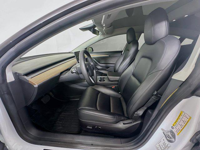 Photo of 2022 Pearl White Multi-Coat Tesla Model 3