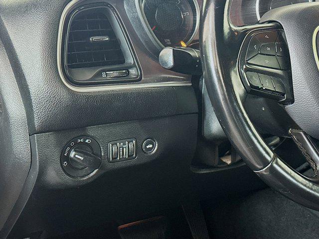 Photo of 2019 White Knuckle Clearcoat Dodge Challenger