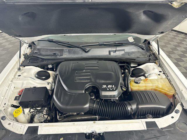Photo of 2019 White Knuckle Clearcoat Dodge Challenger