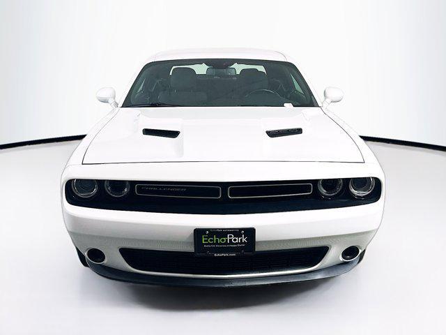 Photo of 2019 White Knuckle Clearcoat Dodge Challenger