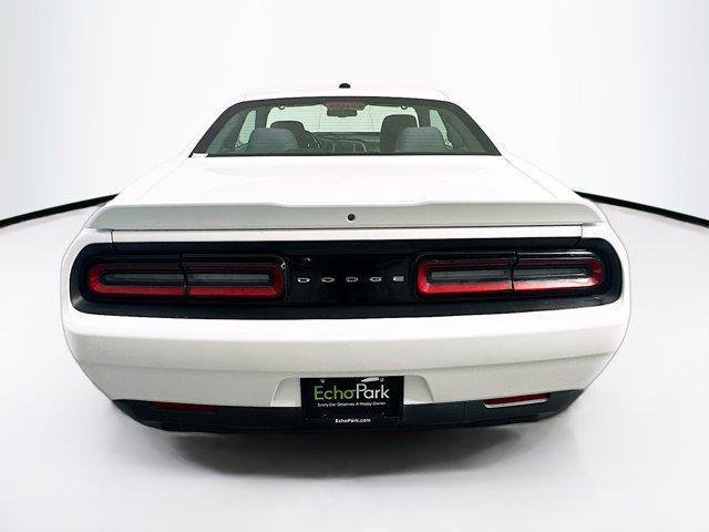 Photo of 2019 White Knuckle Clearcoat Dodge Challenger