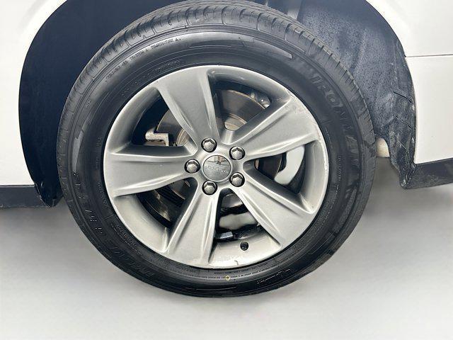 Photo of 2019 White Knuckle Clearcoat Dodge Challenger