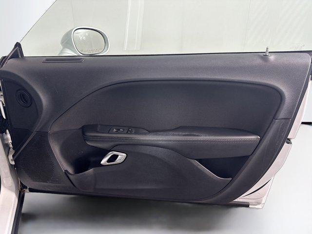Photo of 2019 White Knuckle Clearcoat Dodge Challenger