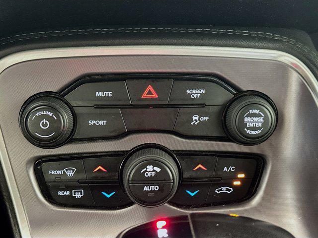 Photo of 2019 White Knuckle Clearcoat Dodge Challenger