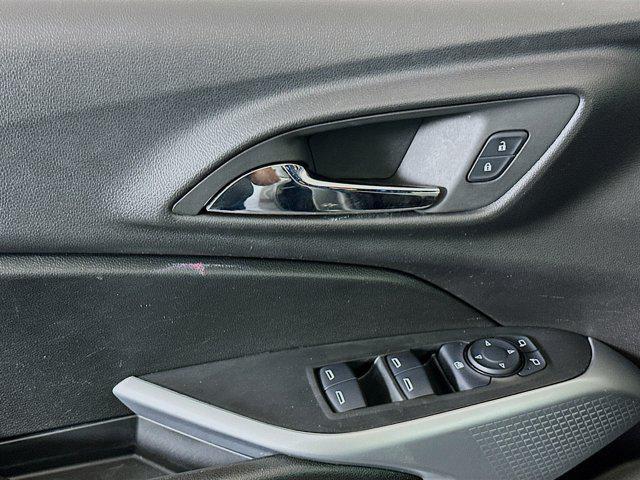 Photo of 2024 Sterling Gray Metallic Chevrolet Trax