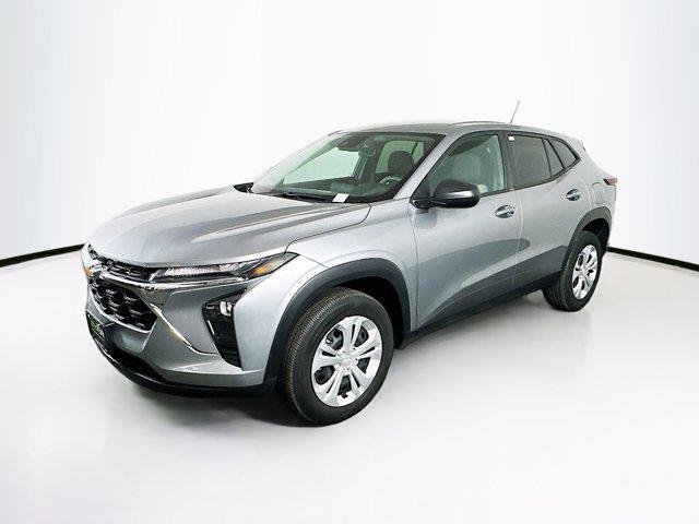Photo of 2024 Sterling Gray Metallic Chevrolet Trax