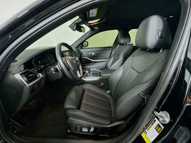 Photo of 2021 Jet Black BMW 330