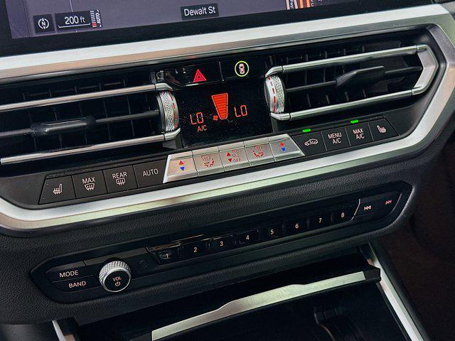 Photo of 2021 Jet Black BMW 330