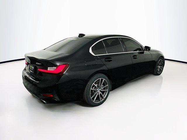 Photo of 2021 Jet Black BMW 330