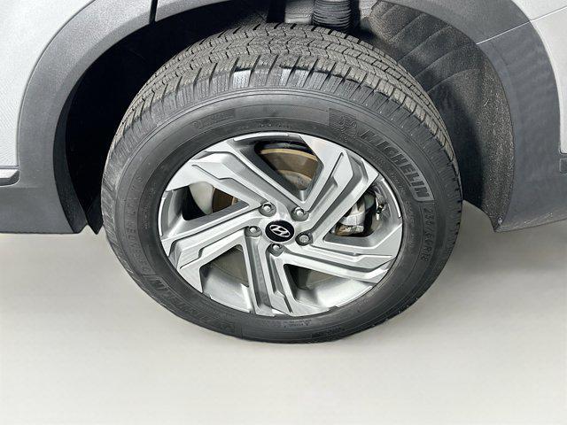 Photo of 2022 Shimmering Silver Hyundai SANTA FE