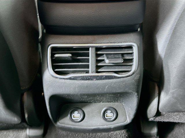 Photo of 2022 Shimmering Silver Hyundai SANTA FE