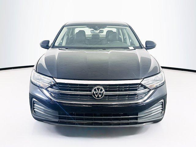 Photo of 2024 Opal White Pearl Volkswagen Jetta