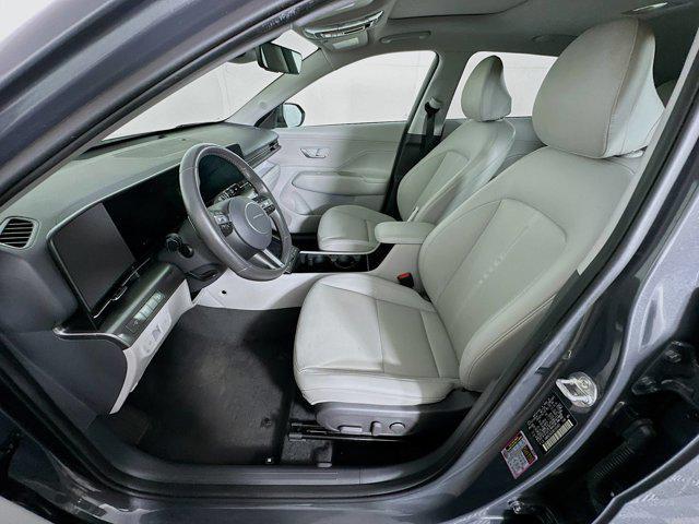 Photo of 2024 Ecotronic Gray Pearl Hyundai KONA