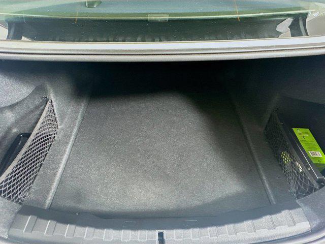 Photo of 2022 Alpine White BMW 330