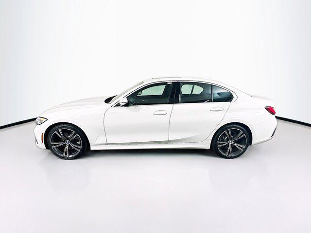Photo of 2022 Alpine White BMW 330