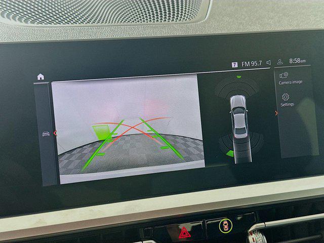 Photo of 2022 Alpine White BMW 330