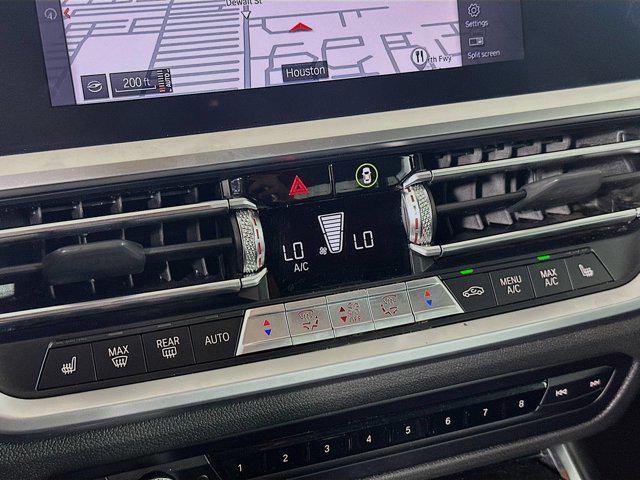 Photo of 2022 Alpine White BMW 330