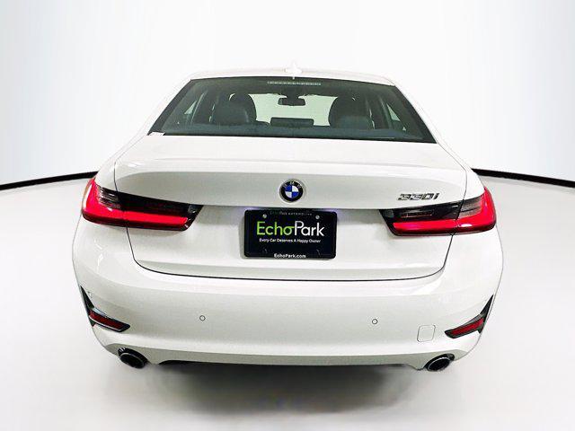 Photo of 2022 Alpine White BMW 330