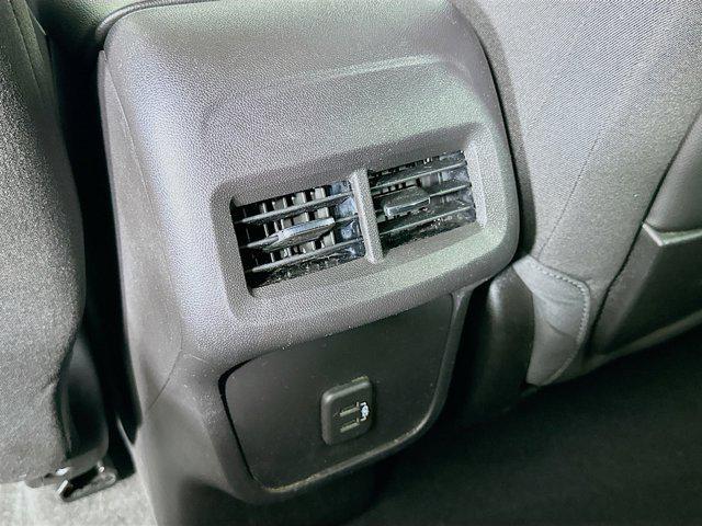Photo of 2024 Summit White GMC Terrain