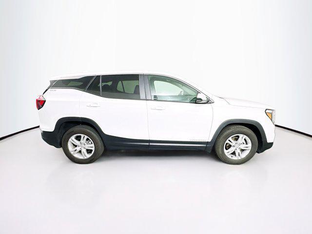 Photo of 2024 Summit White GMC Terrain