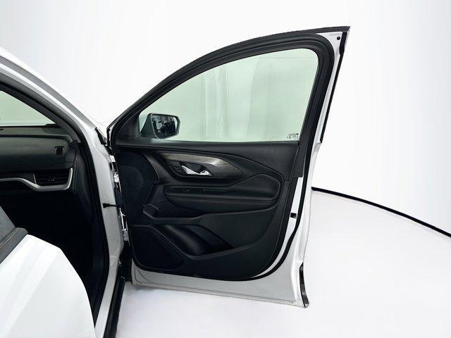 Photo of 2024 Summit White GMC Terrain