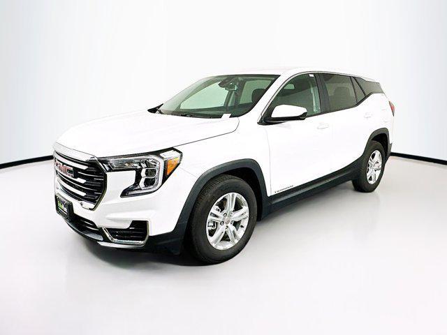 Photo of 2024 Summit White GMC Terrain