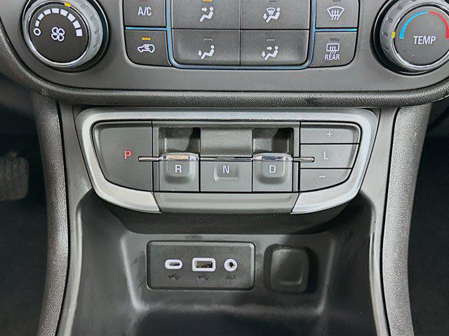 Photo of 2024 Summit White GMC Terrain