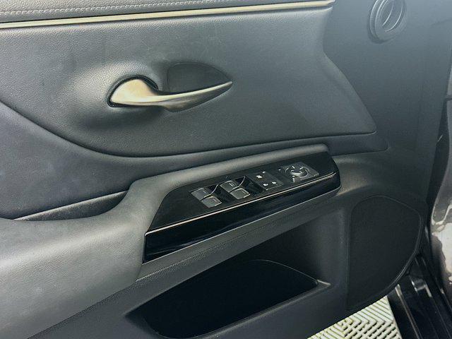 Photo of 2023 Cloudburst Gray Lexus ES 350