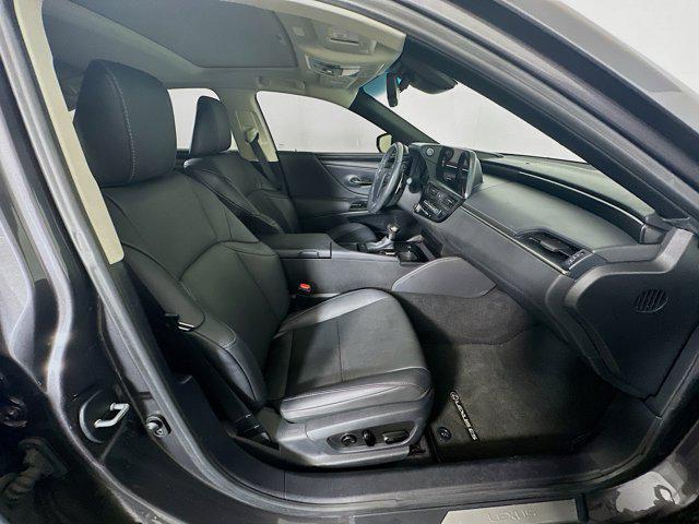 Photo of 2023 Cloudburst Gray Lexus ES 350