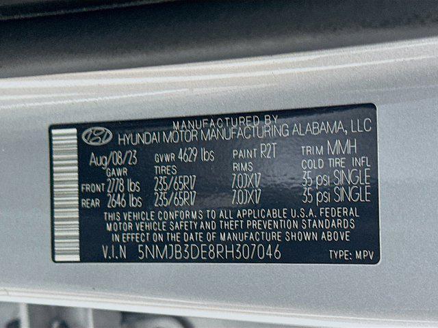 Photo of 2024 Shimmering Silver Hyundai TUCSON