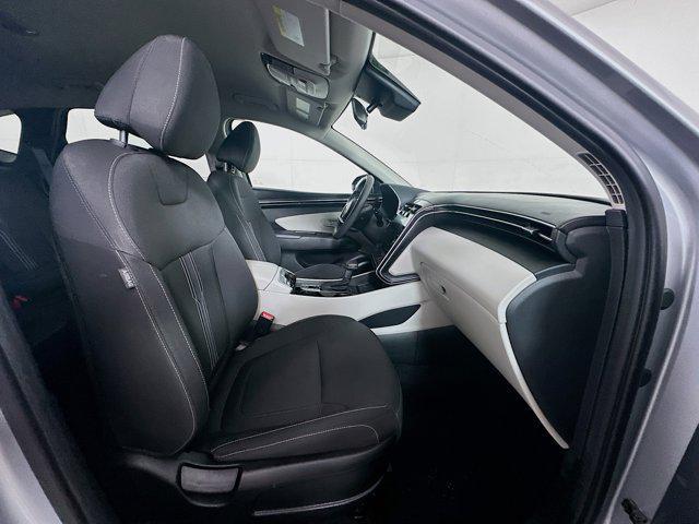 Photo of 2024 Shimmering Silver Hyundai TUCSON