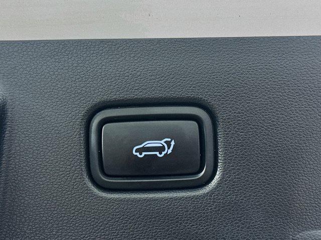Photo of 2024 Shimmering Silver Hyundai TUCSON