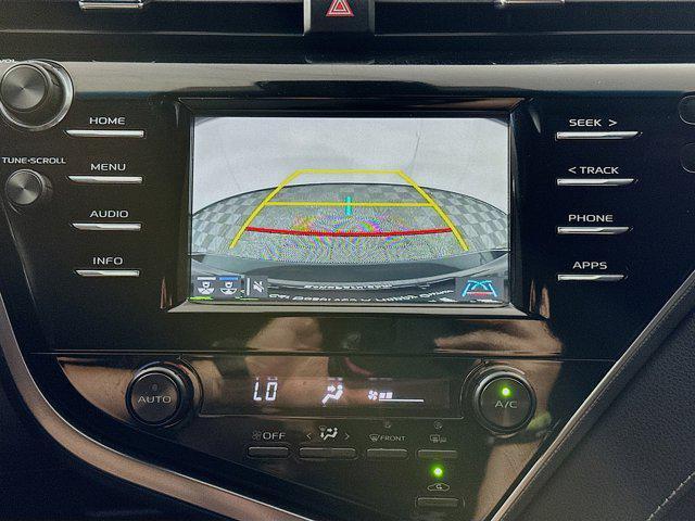 Photo of 2018 Midnight Black Metallic Toyota Camry