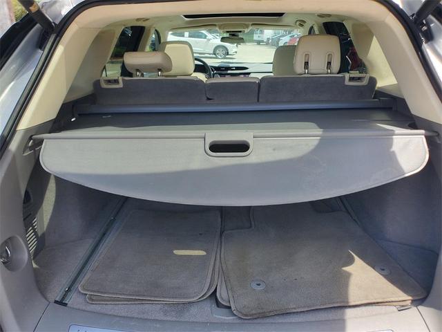 Photo of 2017 Radiant Silver Metallic Cadillac XT5
