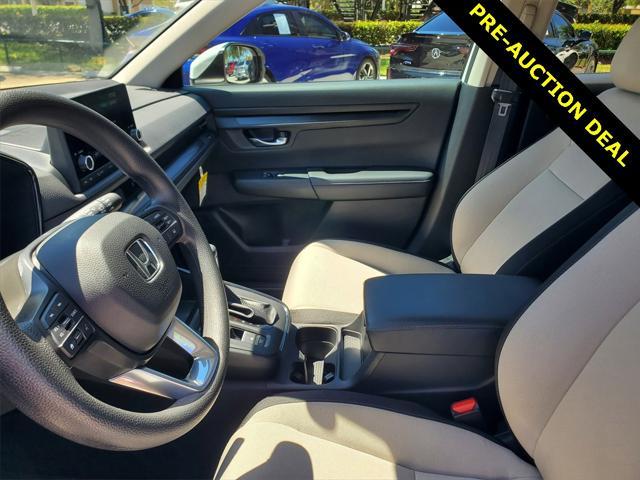 Photo of 2025 Platinum White Pearl Honda CR-V