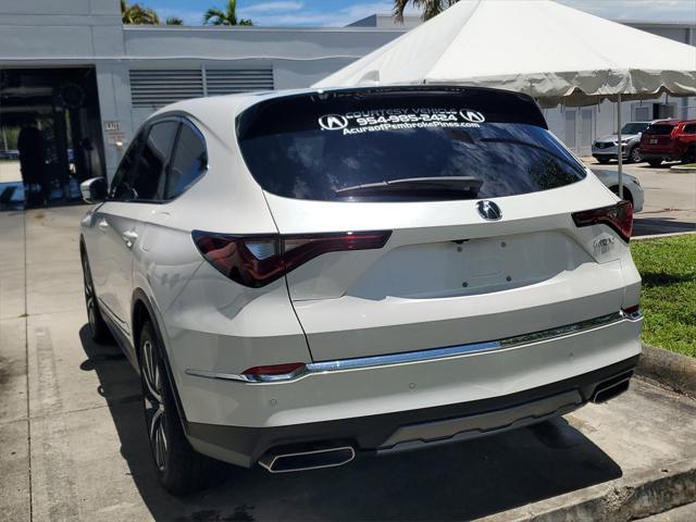 Photo of 2025 Platinum White Pearl Acura MDX