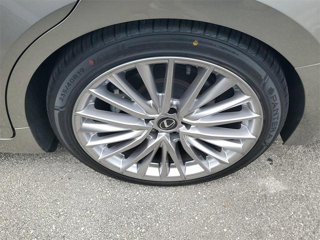 Photo of 2023 Silver Lexus IS 300