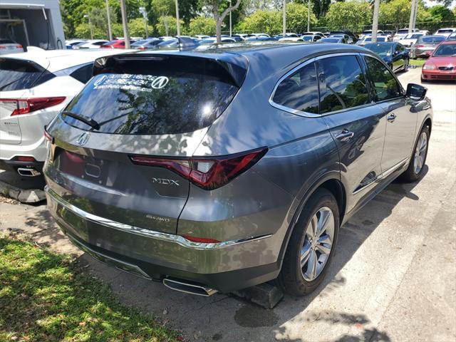 Photo of 2025 Liquid Carbon Metallic Acura MDX
