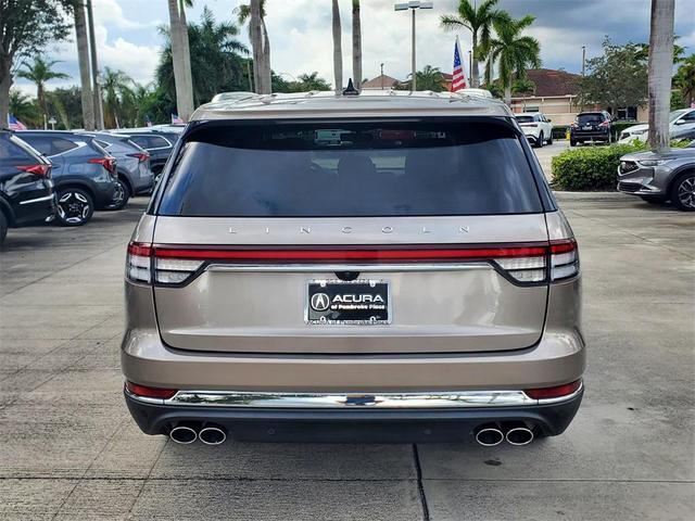 Photo of 2021 Iced Mocha Lincoln Aviator
