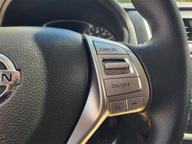 Photo of 2017 Gun Metallic Nissan Altima