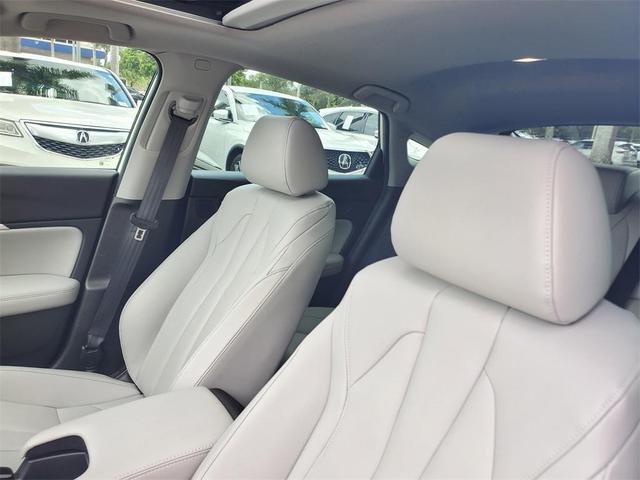 Photo of 2024 Platinum White Pearl Acura Integra