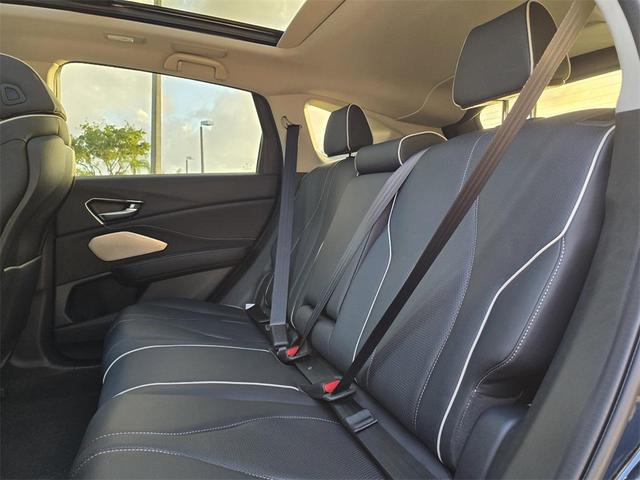 Photo of 2025 Platinum Acura RDX