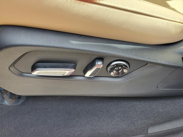 Photo of 2025 Performance Red Pearl Acura MDX