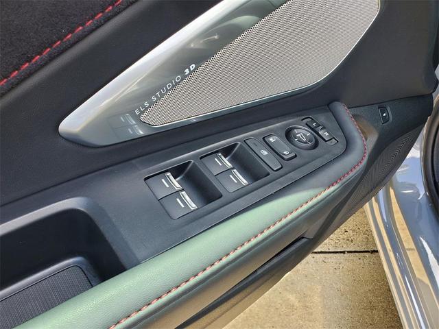 Photo of 2025 Gray Acura RDX