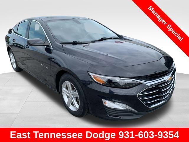 Photo of 2022 Dark Ash Metallic Chevrolet Malibu