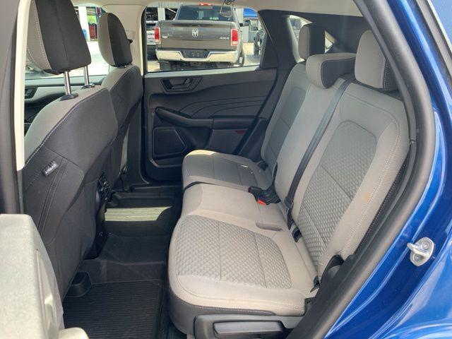 Photo of 2022 Blue Metallic Ford Escape