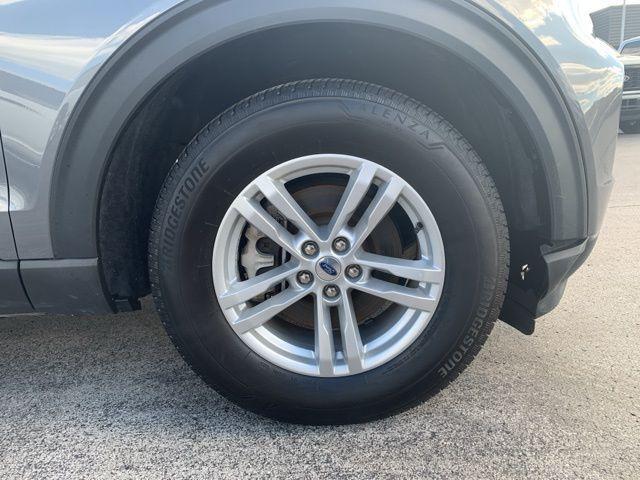 Photo of 2022 Carbonized Gray Metallic Ford Explorer